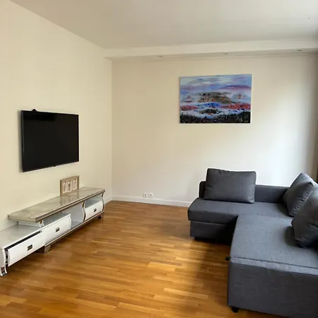 アパート Iena Boissiere パリ